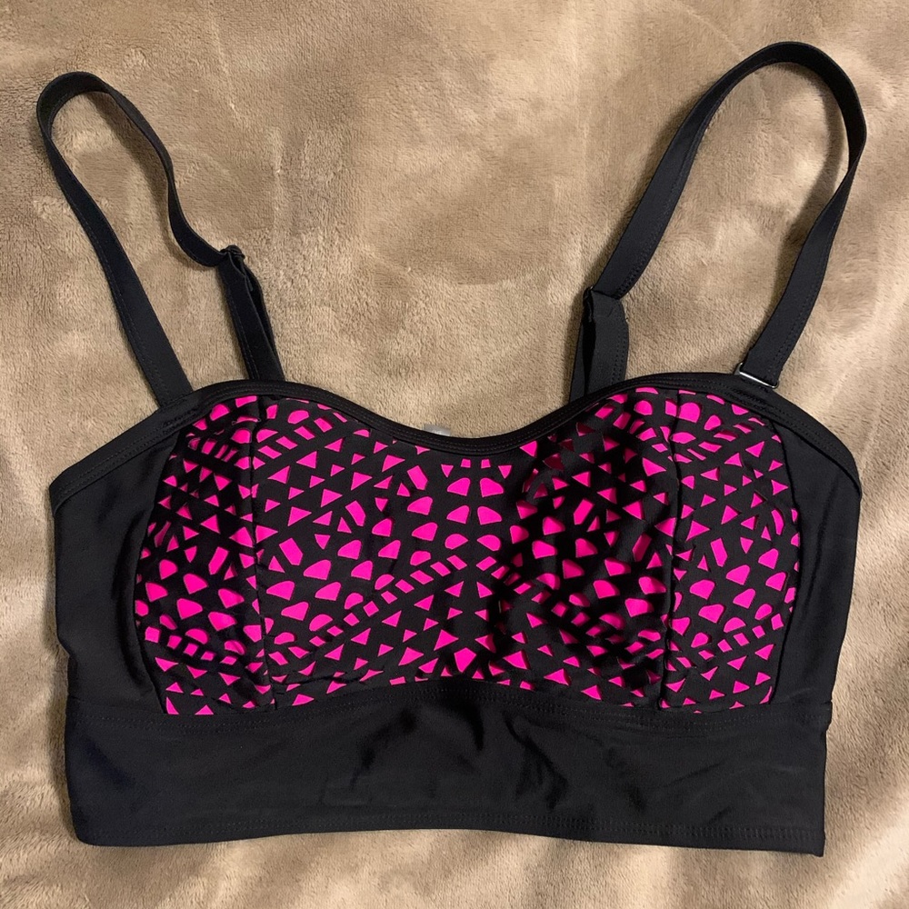 NWOT Torrid Laser Cut Bandeau Bikini Top